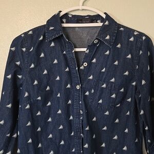 The Limited | Chambray Sailboat Button Down Top Size Small